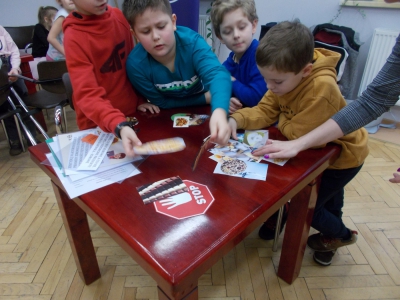 Lutowe zajęcia w Filii nr 2 w Sporyszu - zdjęcie10