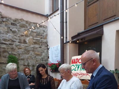 Narodowe Czytanie 2021 r. - fotorelacja - zdjęcie19