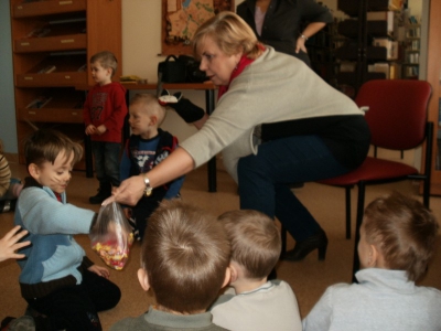 Imprezy dla dzieci w Filii w Sporyszu - zdjęcie1