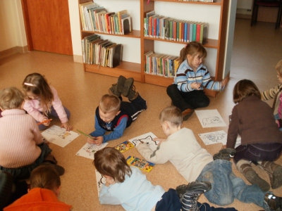 Imprezy dla dzieci w Filii w Sporyszu - zdjęcie4